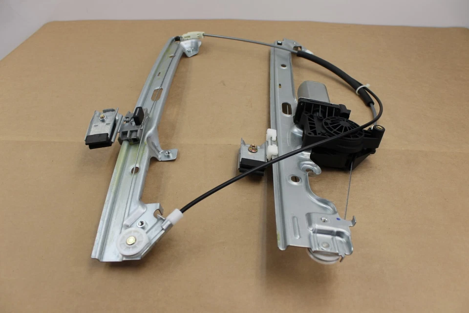 Left Front Power Window Regulator w/ Motor for 1999-2006 Chevy Silverado 1500 - Image 3 of 4