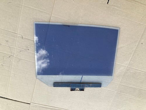 Rolls Royce Shadow Bentley T1 Right rear Window Drop Glass - Picture 8 of 16