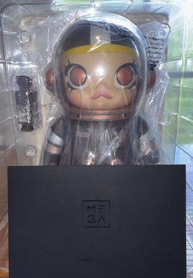 Pop Mart Mega Collection 400% Space Molly Toffee Limited Edition