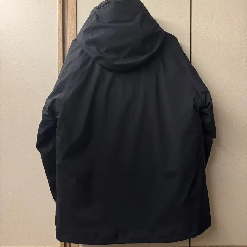 CP Company GORE-TEX Infinium Quilted Puffer Jacket Size 50 - Black thumbnail 6