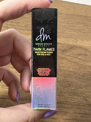 Danessa Myricks Twin Flames Multi-Chrome Pigment Eye Shadow YOUNG LOVE 0.085 oz