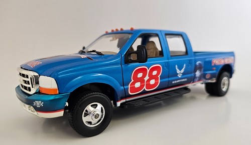 BROOKFIELD 1/24 #88 DALE JARRETT US AIR FORCE TRIBUTE 3 PIECE SET WITH TRAILER - Picture 6 of 15