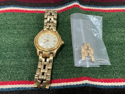 Vtg Seiko Watch Women  Gold Tone 7N82-0599 Date New Battery W/extra Links