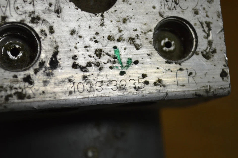 Buick Rendezvous 2004 ABS control de bomba OEM 10333235 módulo 805-9c2 Foto 2 de 4