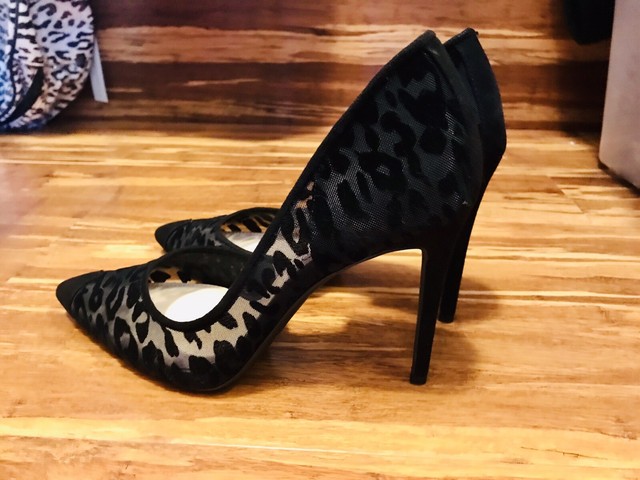 jessica simpson suede pumps