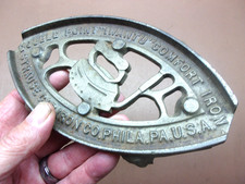 VTG STRAUSS SA IRON CO Hot Iron Trivet Double Point Sad Iron Rest 7 1/2" x  4"