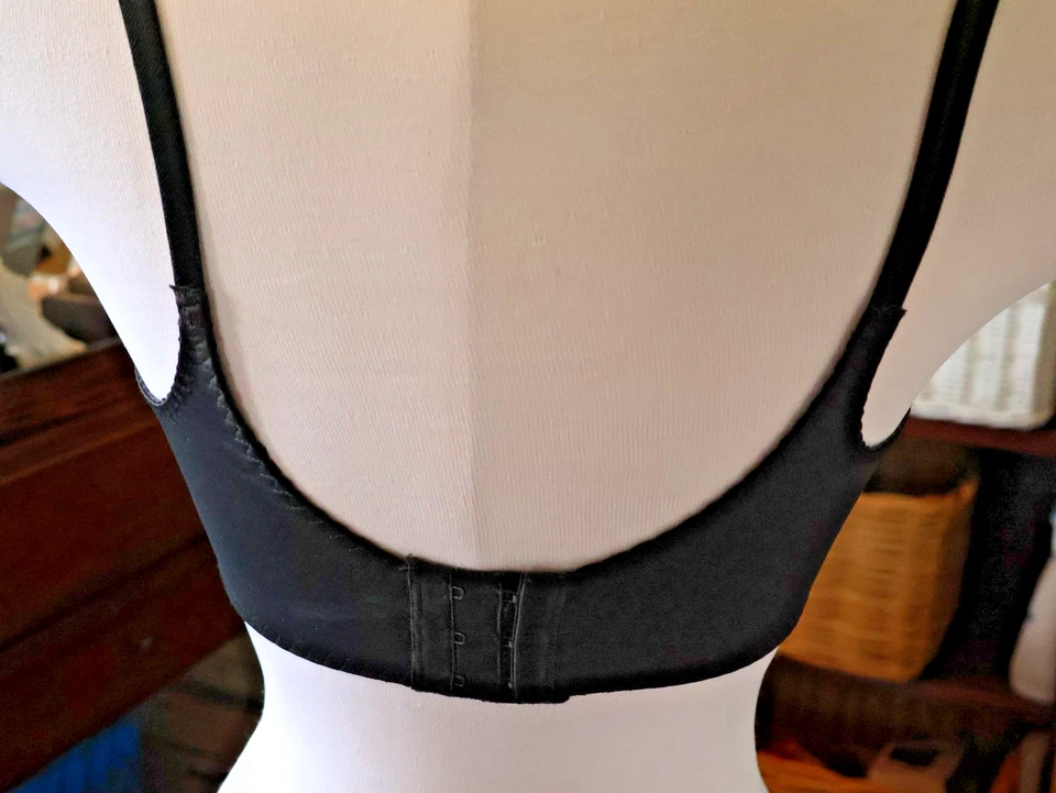 ОТЛИЧНОЕ состояние товара Sassybax сексуальный бюстгальтер сзади черный размер 36C - Изображение 3 из 4