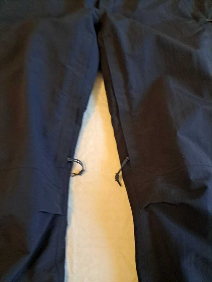 Pantalones de nieve REI CO-OP Peak 2L aislados en polvo negros para mujer talla XS USADOS EN EXCELENTE ESTADO Foto 4 de 4