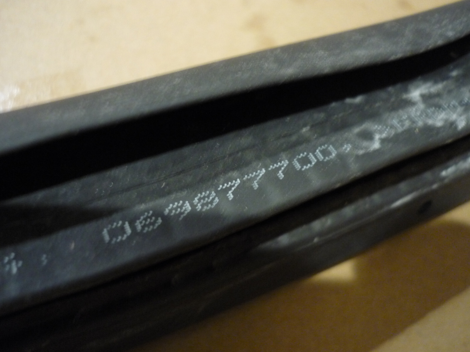 Ferrari California - LH Lower Door Rubber Gasket - P/N 69877700