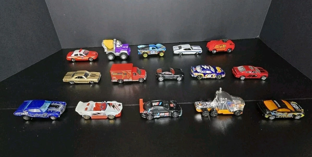 hot-wheels solto levemente usados 
