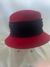 Women's RED HAT SOCIETY- Red and Purple Wool and Satin Ribbon with Feather's Hat