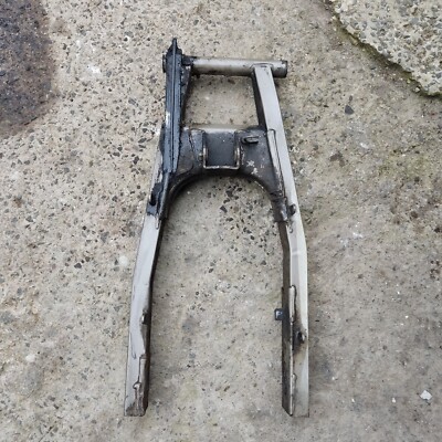 Schwinge Daelim 125 Roadwin
