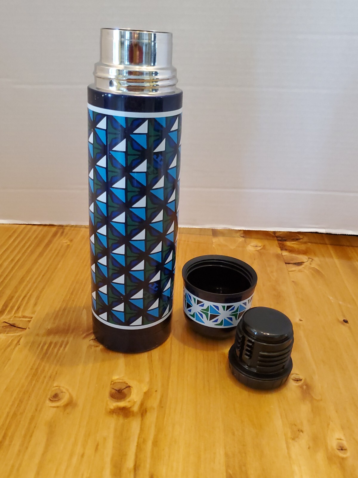 Tory Burch Thermos Water Bottle Screw Cap by Nieman Marcus For Target Blue 10"