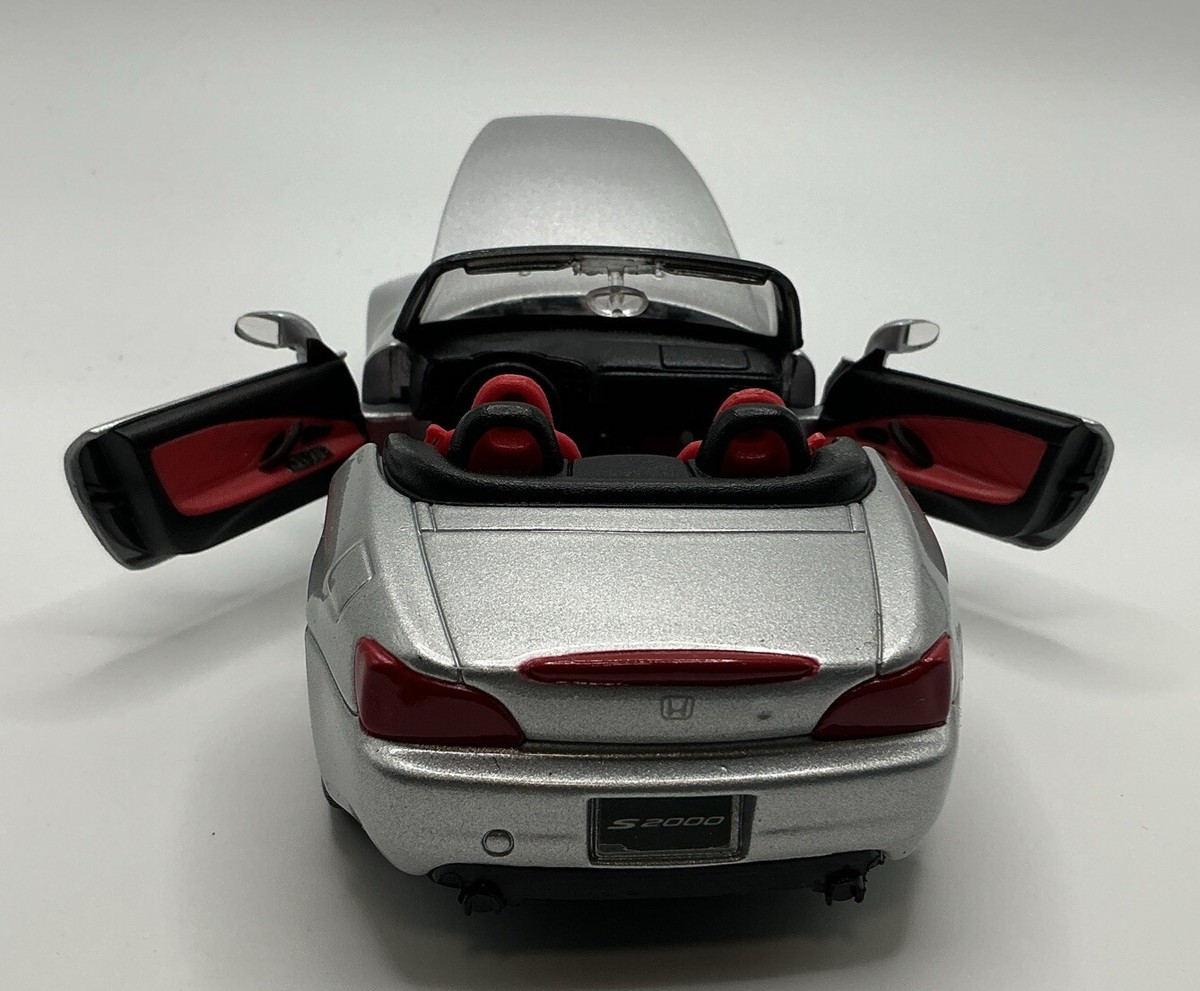 Honda S2000 Convertible SILVER Car SCALE 1:24 SCALE MAISTO BRAND