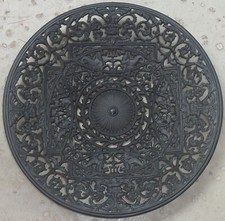 Buderus Berlin Żelazny odlew artystyczny, ażurowy, mitologiczne istoty morskie