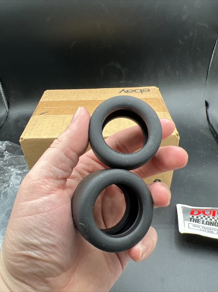 Neumáticos de radiocontrol Hobbico First Tax 6031 delanteros 1/2 llanta suave lisa 1,37 NOS Foto 3 de 4