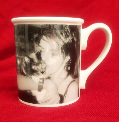 2005 TRACEY EMIN with her Cat Docket, Portmeirion Porzellan Tasse in OVP 