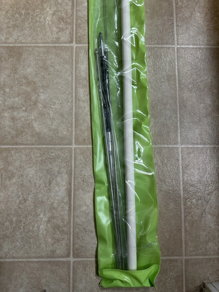 Antena Base Tri-Band COMET GP-15, 6m/2m/70cm, 8 pies con Conector UHF (SO-239) Foto 2 de 3