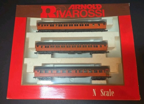 Arnold Rivarossi 0557 The Milwaukee Road Passenger Juego de 3 Coches Escala N Ver Detalles | Condition: Used