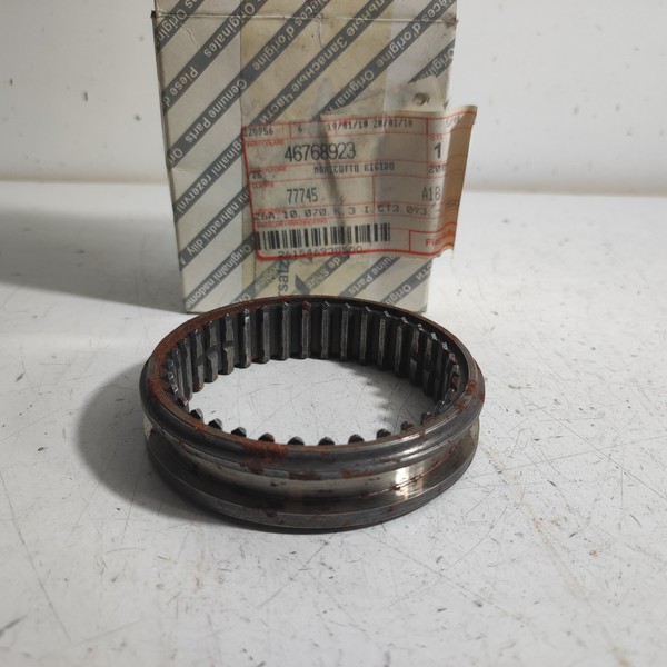 Harter Schlauch Schaltgetriebe Fiat Idea - Stilo - Lancia Musa Original 46768923-image