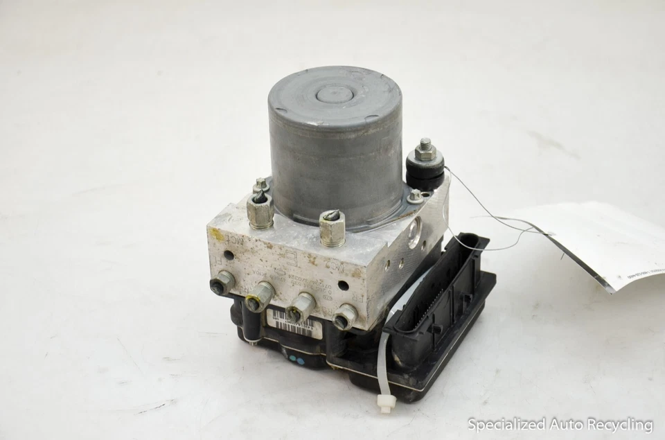 Infiniti G35 2008 ABS módulo de bomba de freno antibloqueo Foto 2 de 4