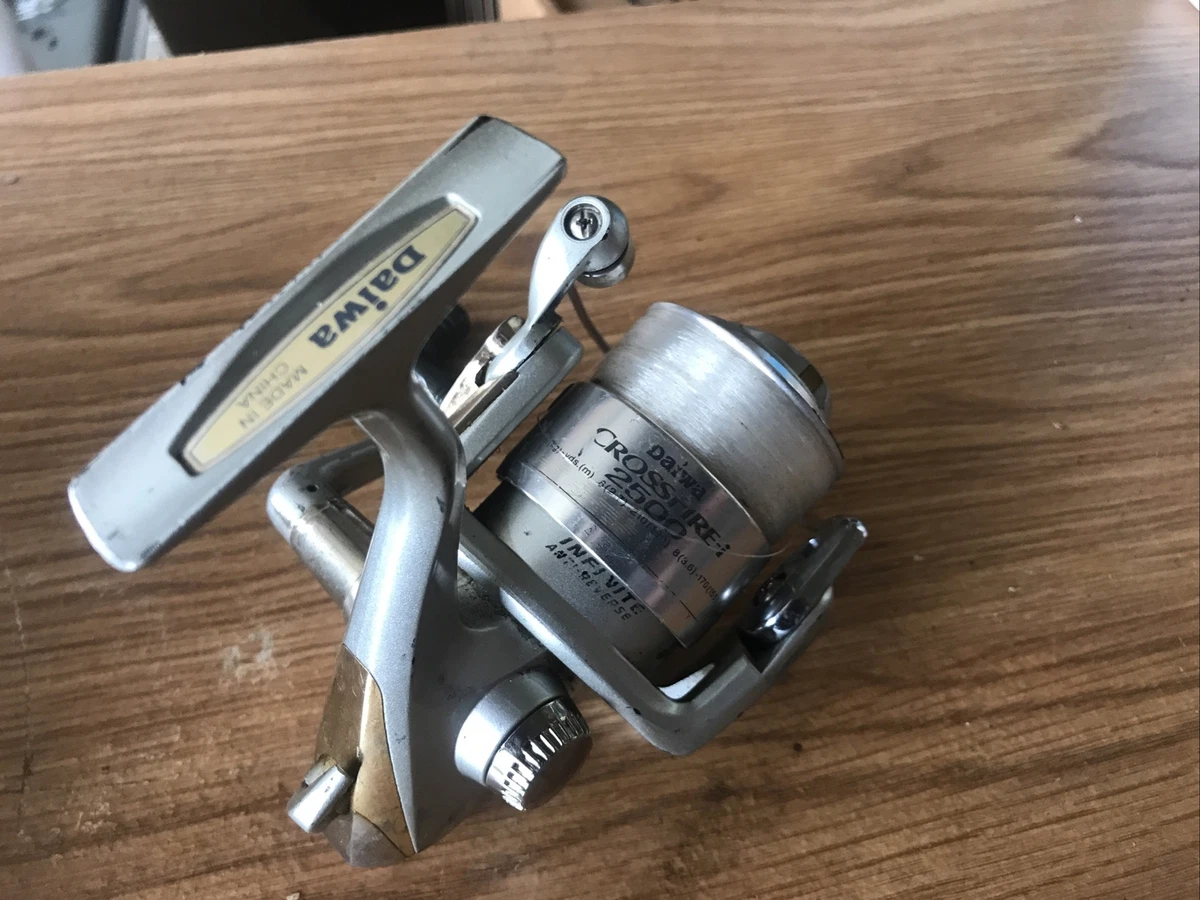 Daiwa CrossFire-i 2500Spinning Fishing Reel