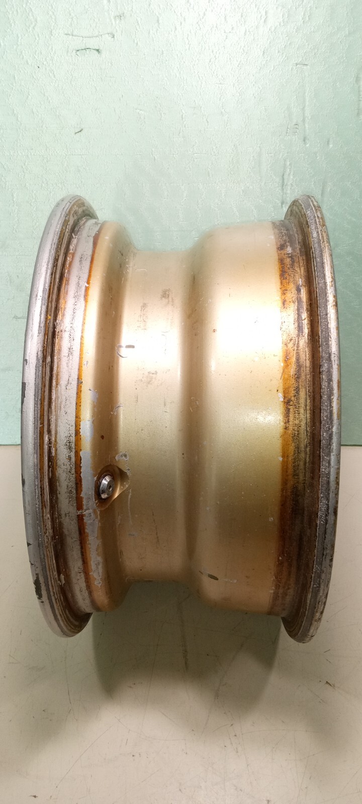 Ferrari 365 GT Campagnolo Center Lock Wheel Rim_7X15.5_40528_700537_GENUINE