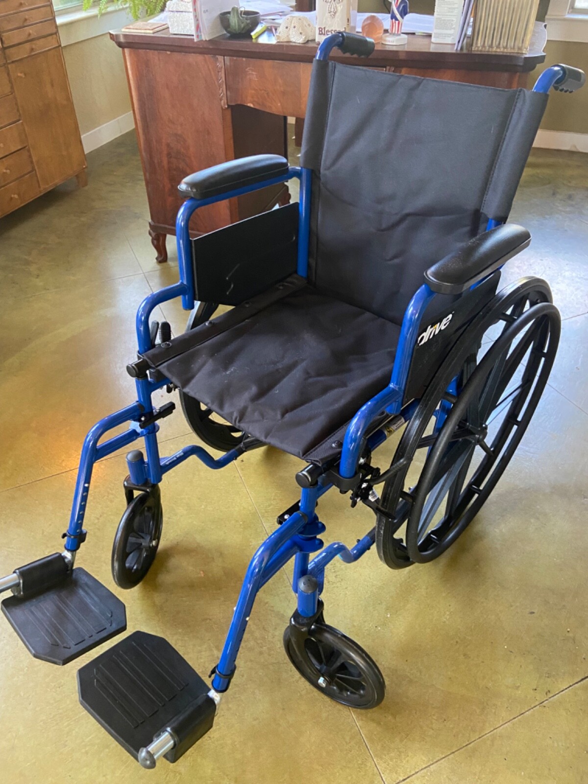 Drive BLS18FBDELR Wheelchair Black/Blue 696231404757 eBay