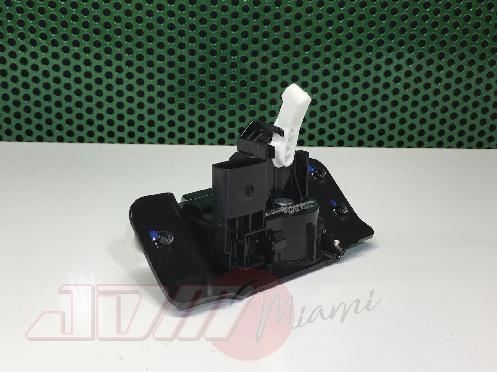 2018-23 ASTON MARTIN VANTAGE DECKLID HATCH TRUNK LOCK LATCH KY63-F442A66-AB