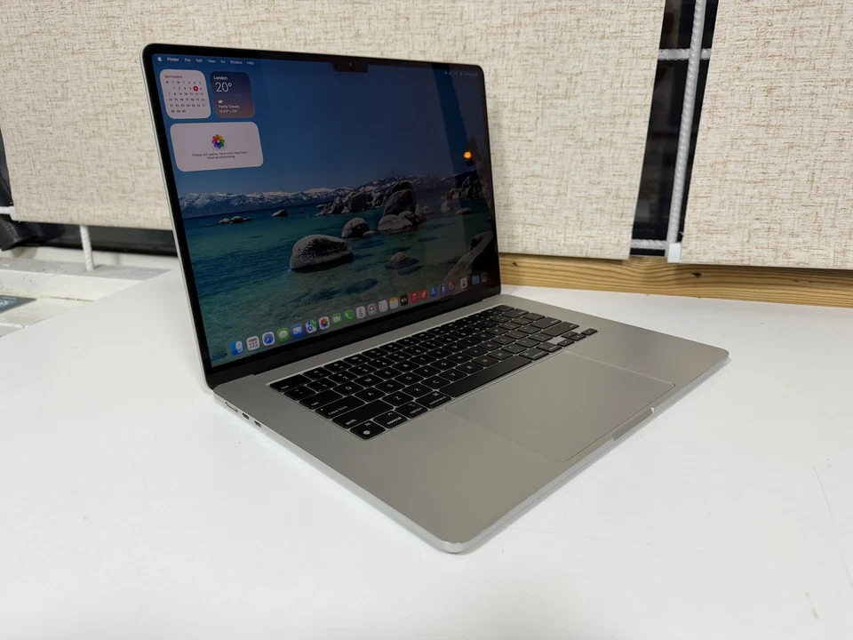 Apple MacBook Air 15" M3 · 8GB · 512GB, photo 1 of 5