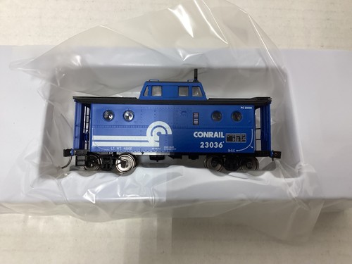 Bowser #43379 escala HO "Conrail" N5c caboose Rd. #23036 | Condition: New