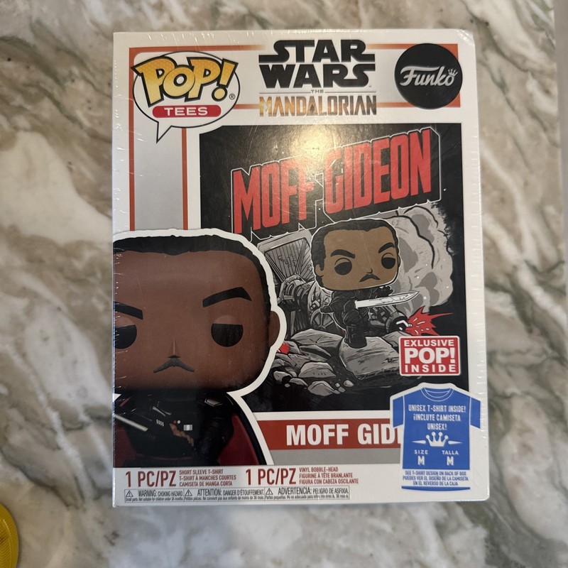 Star Wars Moff Gideon Exclusive Funko Pop & Tee Shirt Size Medium