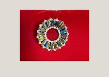 Vintage Weiss Aurora oBrealis (AB) Rhinestone Wreath Brooch