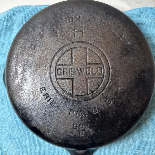 Griswold #6 Cast Iron Skillet # 699 B