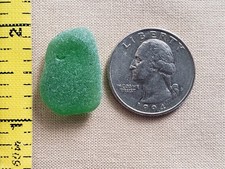 GENUINE PURE BEACH SEA GLASS SURF TUMBLED KELLY GREEN OCEAN FROSTED PENDANT L3