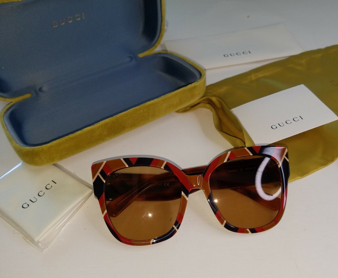 gucci large frame sunglasses