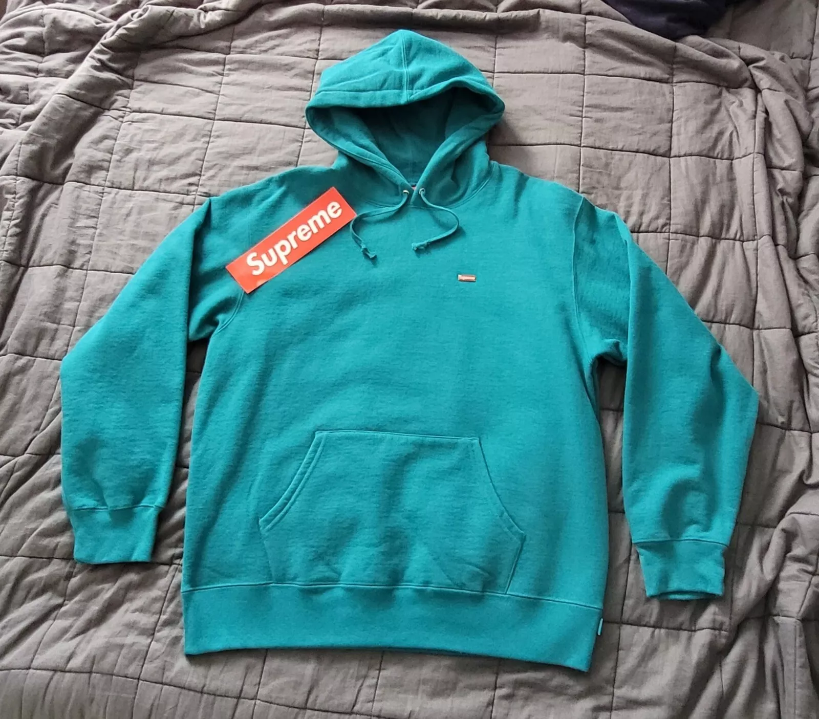 Neuf Supreme PETITE BOÎTE EN ÉMAIL LOGO SWEAT À CAPUCHE SS22 ~ Tael foncé   Moyen