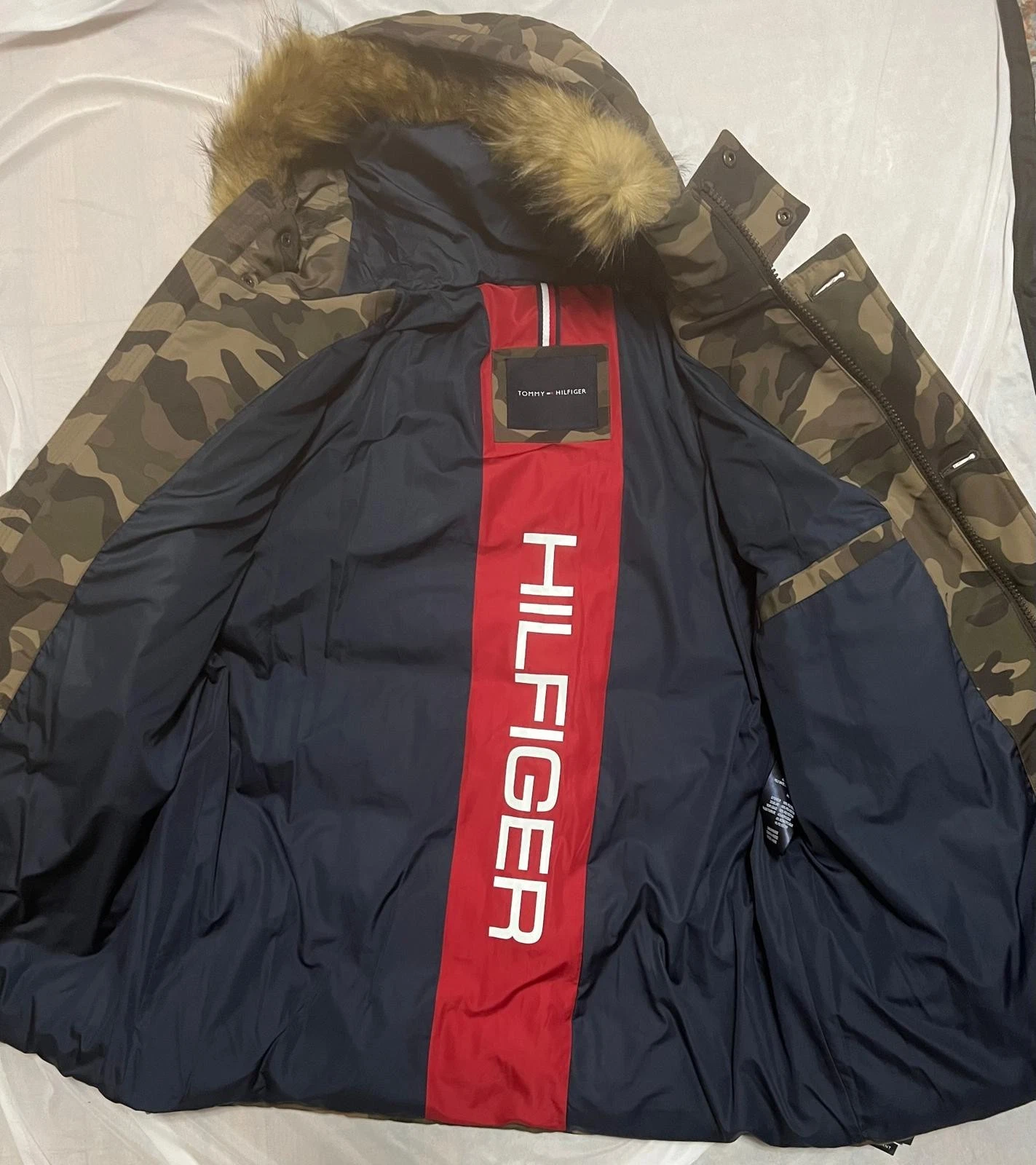 Tommy Hilfiger Men's XL Camo Snorkel Parka Faux Fur Hood 159AP468 image 4