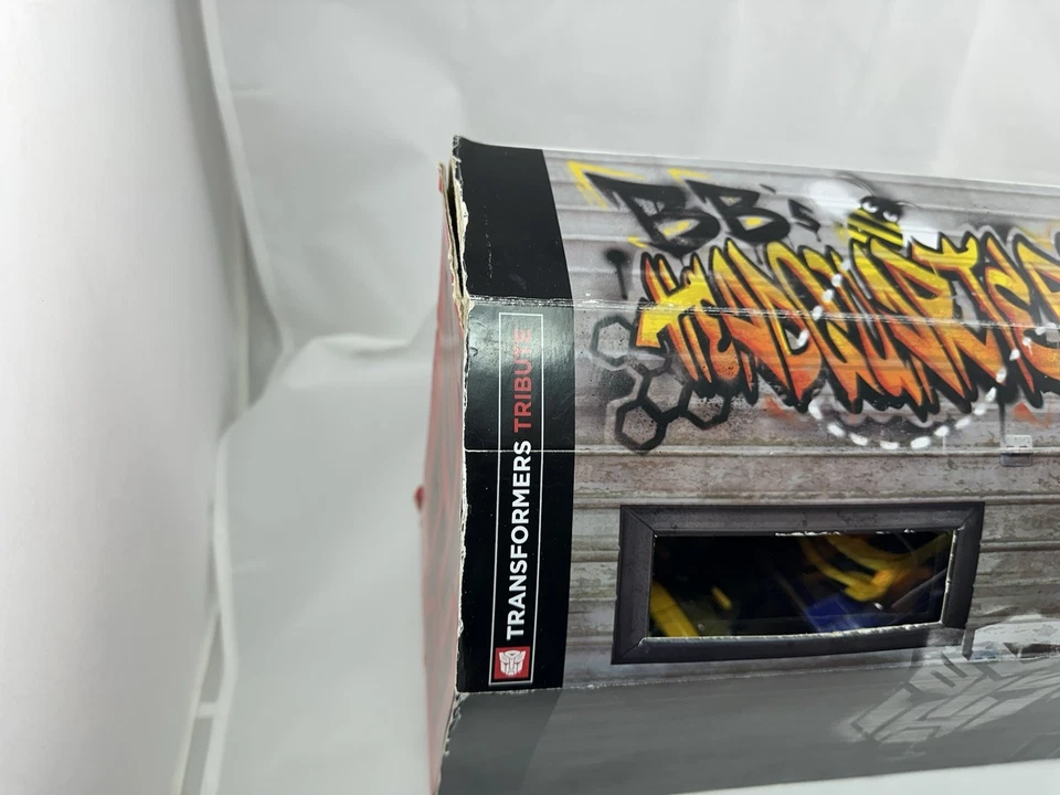 Hasbro Transformers The Last Knight Tribute Bumblebee Paquete de 3 - Sin caja Foto 2 de 4