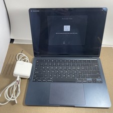 2024 Apple MacBook Air 13  M3 Chip  8GB RAM  256GB SSD Midnight A3113 98 Batt