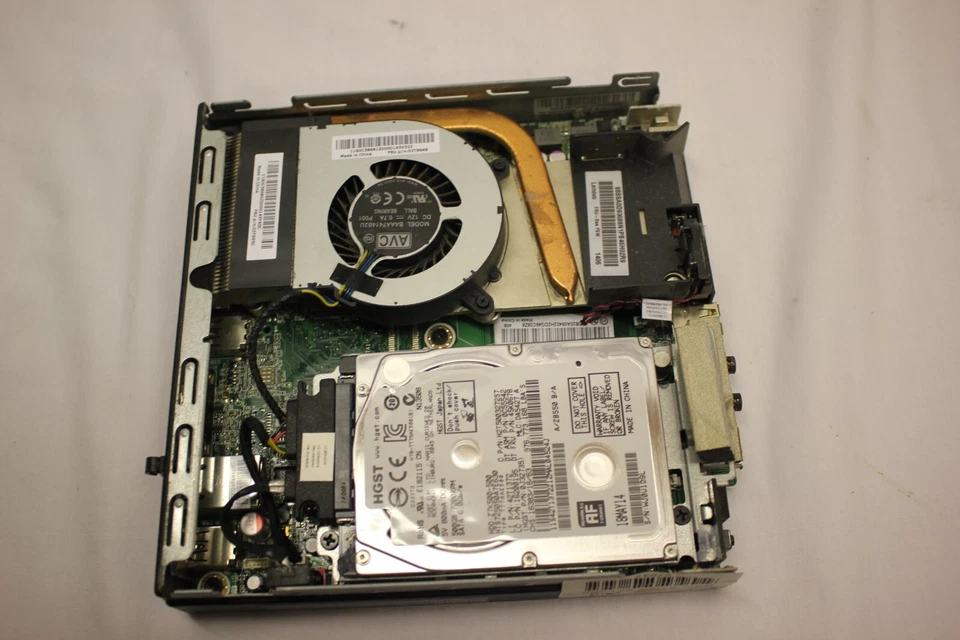 LENOVO THINKCENTRE M73 4GB RAM INTEL CORE I5 500GB HDD COMPUTER FAULTY FOR PARTS - Image 2 of 4