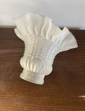 ANCIEN GLOBE TULIPE  EN VERRE EPAIS POUR LAMPE APPLIQUE LUMINAIRE