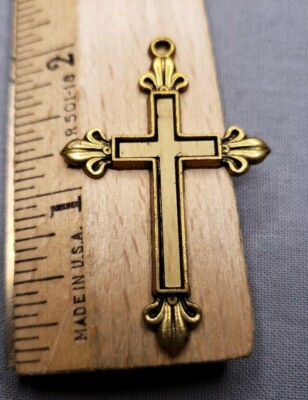 Vintage Pendant Medal Wood & Gold Tone Cross Christian A36 | eBay