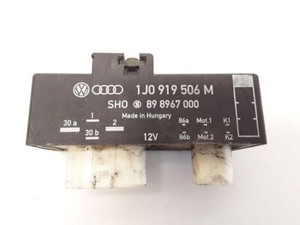 Seat Ibiza MK3 6L 1.4 63kW 2007 Benzin Kühlmittel Kühlerlüfter Relais 1J0919506M