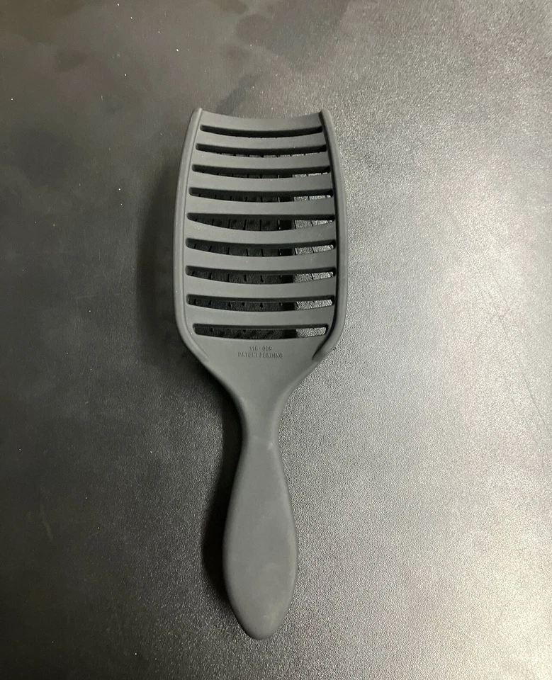 Wet Brush(4pcs)/Pro Epic Quick Dry/ Black Vented Brush - NEW with box - Image 2 of 4