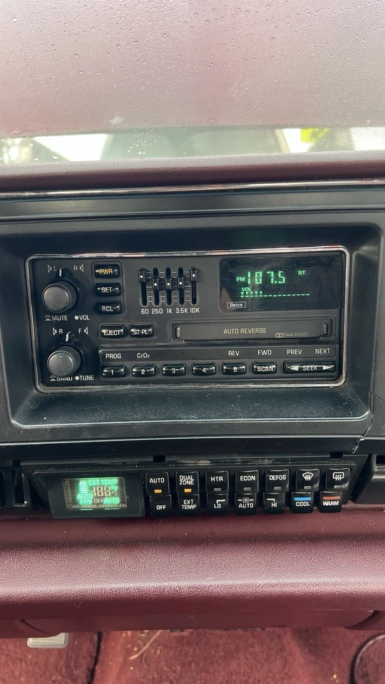1991 92 93 1993 Buick Park Ave Lesabre GM Delco Cassette Radio Aux - Image 2 of 4