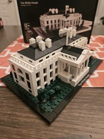 LEGO Architecture The White House 21006 Complete NO discoloration w Box & Manual