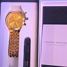 Gold Tone Honeycomb Dial Quartz Analog Date Bracelet Wristwatch w/ Box Manual
