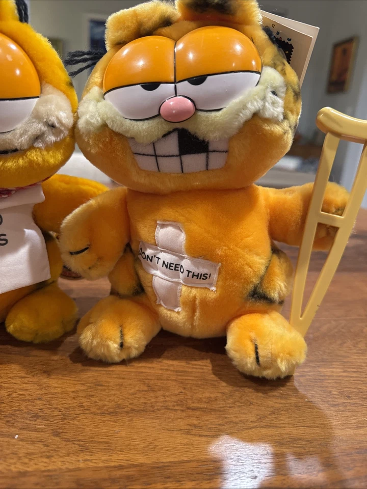 New With Tags, 1981 Dakin Garfield Plush Lot I Don't Need This, Don’t Do Windows - Image 2 of 4