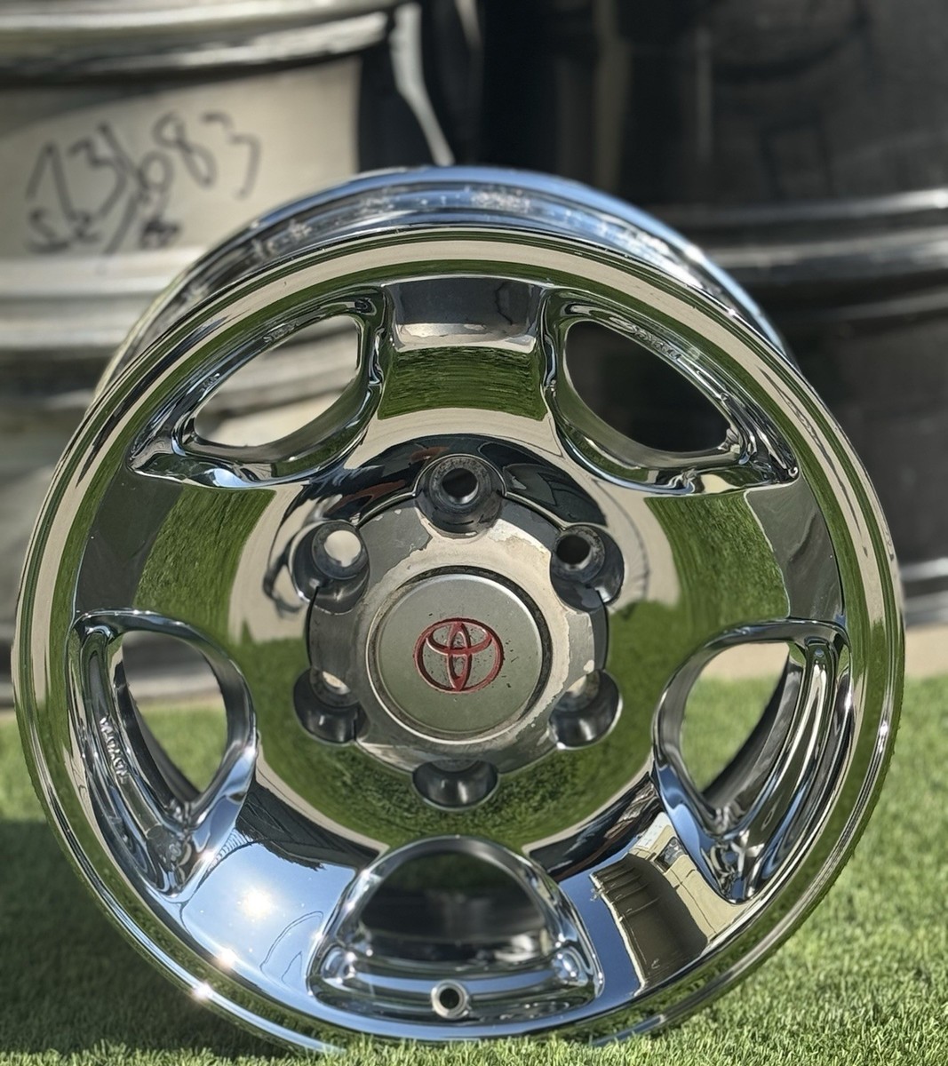 1- SINGLE CHROME 16” LAND CRUISER 1993-1998 OEM WHEEL RIM 646243